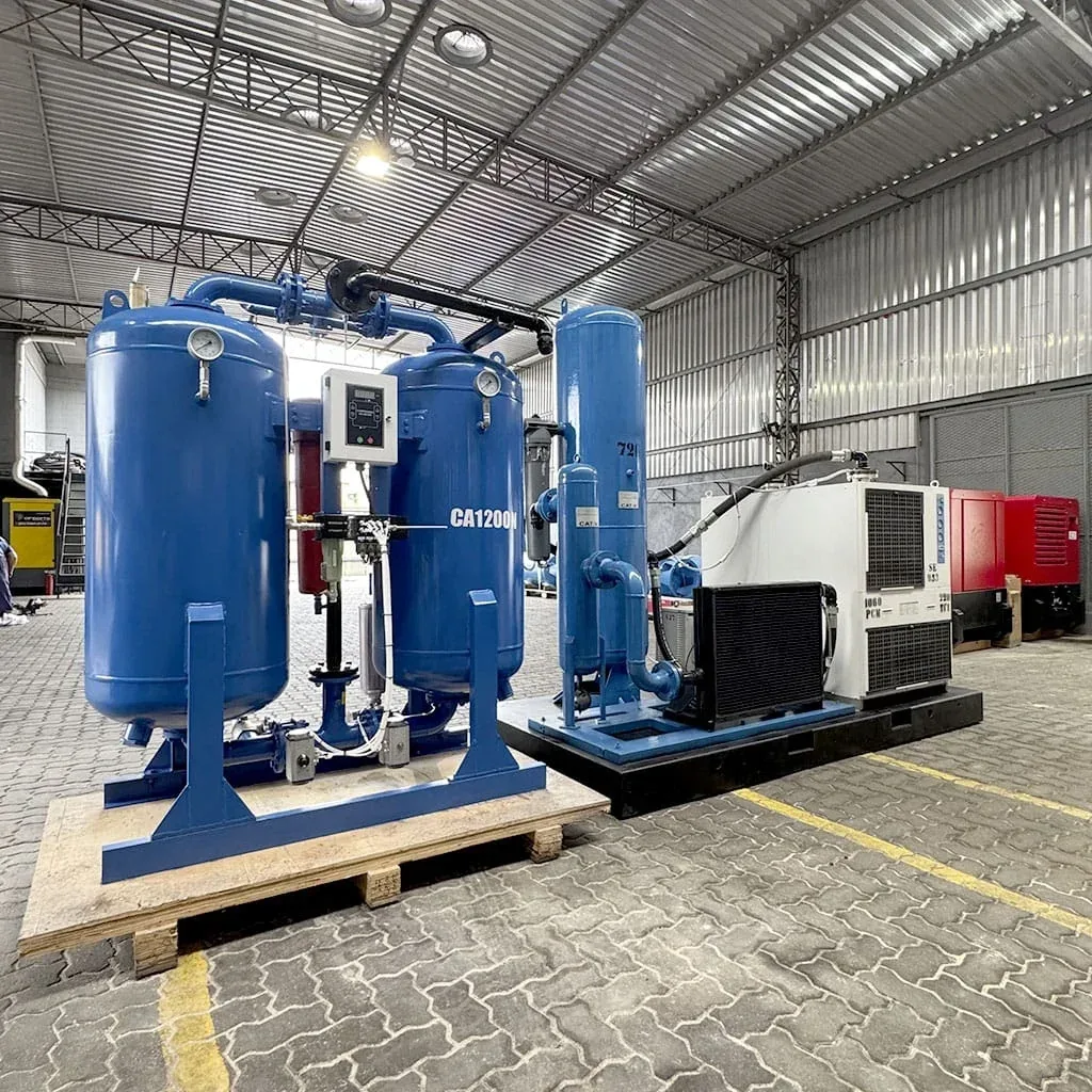 Sistema de ar comprimido com reservatório e compressor — Rental Parts