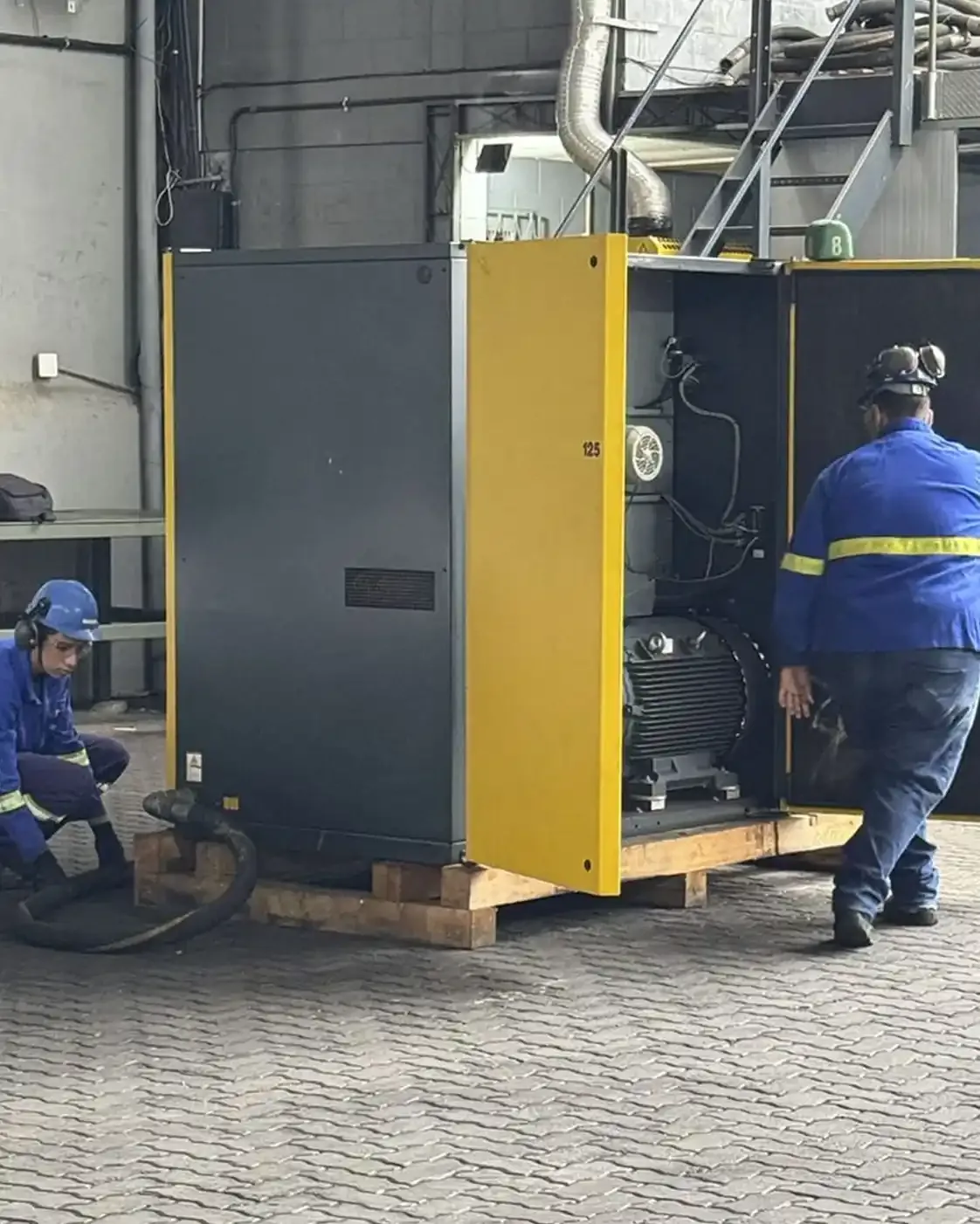 Instalação de secador de ar por refrigeração para tratamento de ar comprimido — Rental Parts